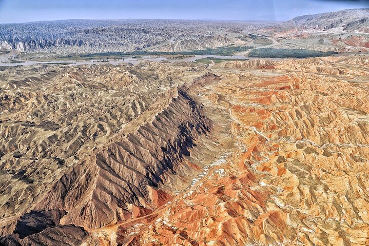 Private Lanzhou Yellow river stone forest day tour