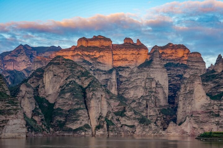 Private Lanzhou Yellow river stone forest day tour
