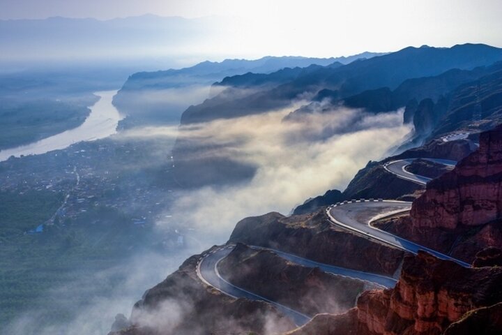 Private Lanzhou Yellow river stone forest day tour