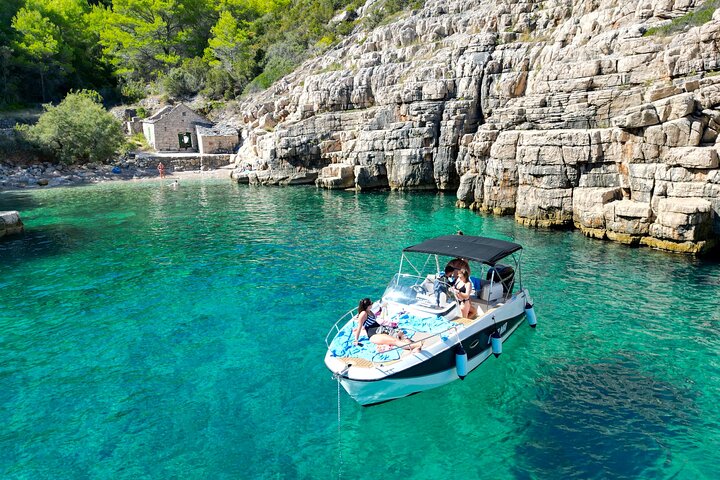 Private 3-Island Boat Tour: Blue Lagoon, Brač & North Hvar Shore