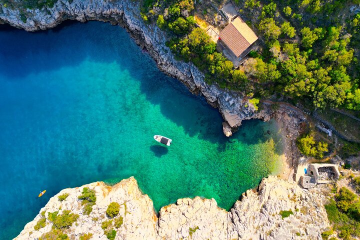 Private 3-Island Boat Tour: Blue Lagoon, Brač & North Hvar Shore