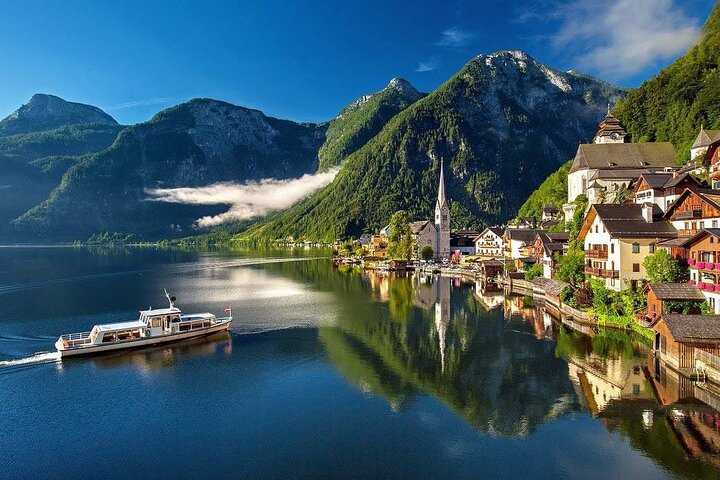Private Walking Tour in Hallstatt Historic Market & Churches
