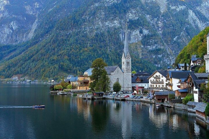 Private Walking Tour in Hallstatt Historic Market & Churches