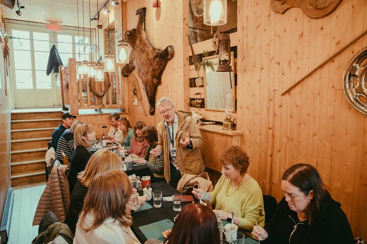 Old Quebec City Food Tour with 10+ Authentic Local Tastings