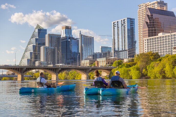 Guided Sunset Bat Kayak Tour in Austin