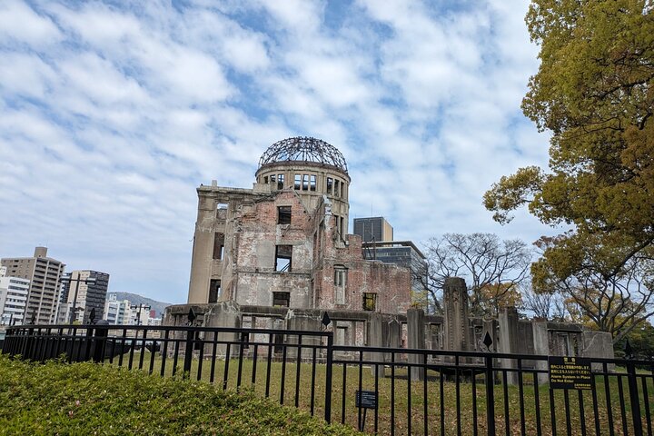 Hiroshima Peace Memorial and Atomic Bomb Dome Private Tour