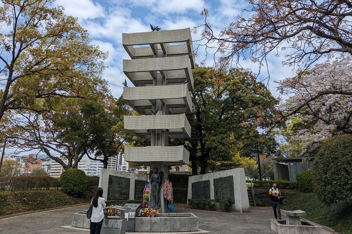 Hiroshima Peace Memorial and Atomic Bomb Dome Private Tour