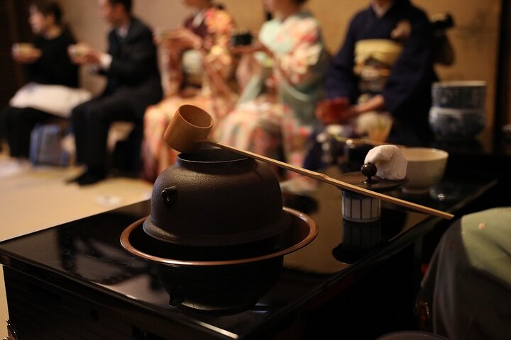 Kyoto Tea Ceremony with Kimono near Imamiya Jinjya Shrine