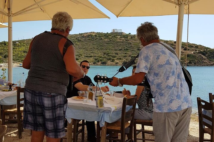 6-Hour Private Luxury Tour in Athens: Exclusively for couples