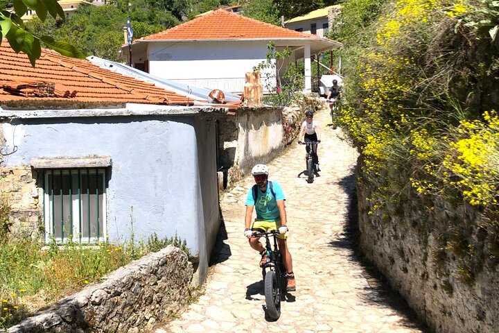 Lefkada: Mountain Gems Electric Fat Bicycle Tour & Tasting