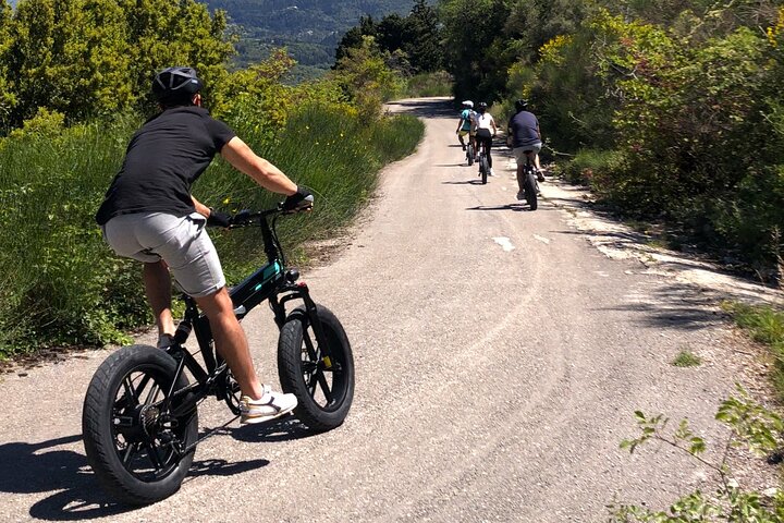Lefkada: Mountain Gems Electric Fat Bicycle Tour & Tasting