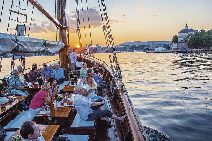 2-Hour Oslo Fjord Sightseeing Cruise by Sailing Ship