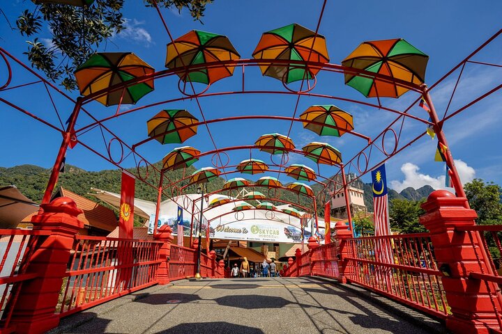 Langkawi Panoramic Tour SkyCab SkyBridge SkyGlide OrientalVillage