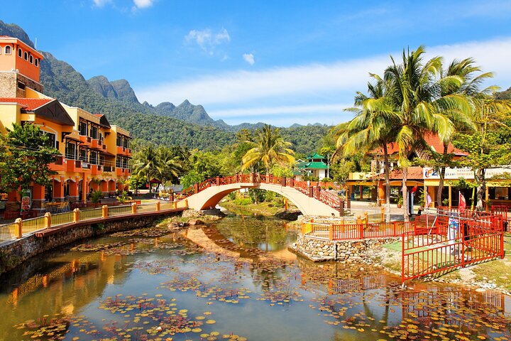 Langkawi Panoramic Tour SkyCab SkyBridge SkyGlide OrientalVillage