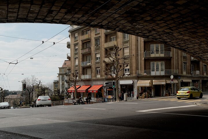 Lausanne Walking Tour: Explore Top Sights & Hidden Gems