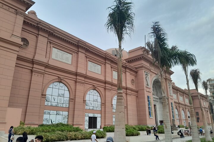 Tour of Egyptian Museum, Citadel of Saladin and Khan Elkhalili