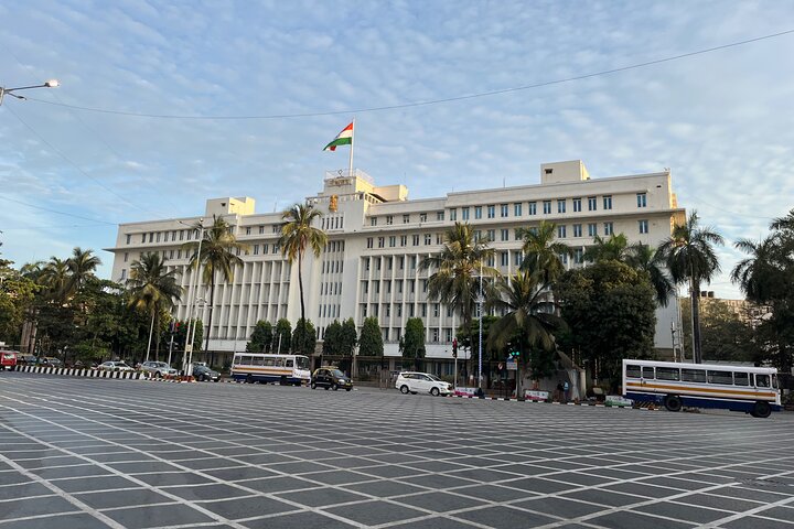 Mumbai City Sightseeing with Elephanta Caves Full Day Tour