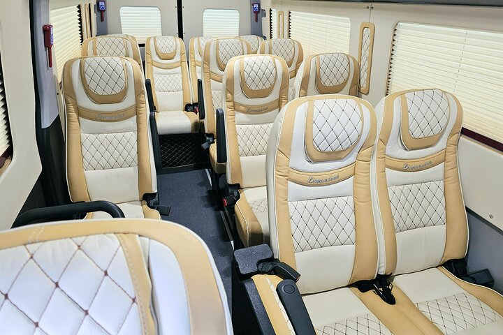 Private Airport Transfer From Incheon Airport To Seoul(up to 12)