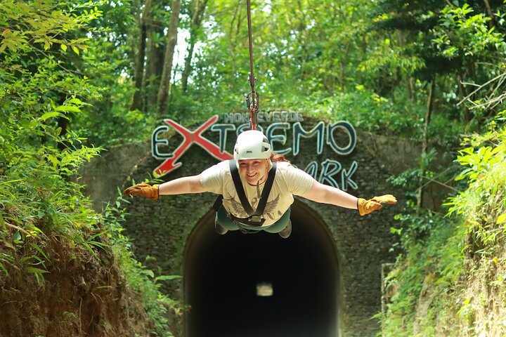 Extreme Zipline tour in Monteverde