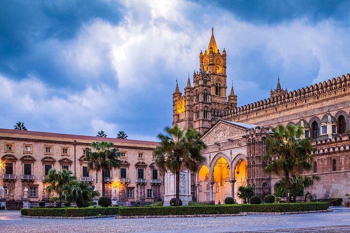 Palermo : Historic Center, Catacombs & Monreale CruiserCar Tour