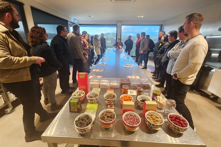 Melbourne: Yarra Valley Wine, Gin, Whisky and Chocolate Tour