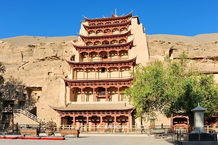 4 Day Silk Road Private Tour in Zhangye, Jiayuguan and Dunhuang
