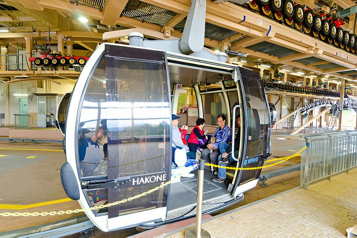 From Tokyo: Mt Fuji and Hakone Private Day Trip