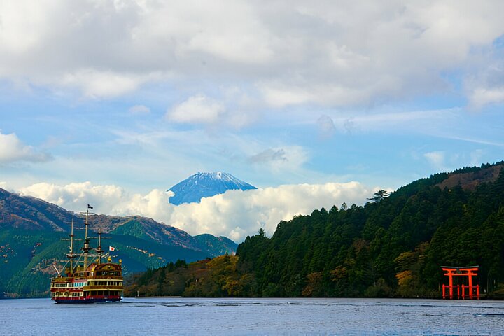 From Tokyo: Mt Fuji and Hakone Private Day Trip