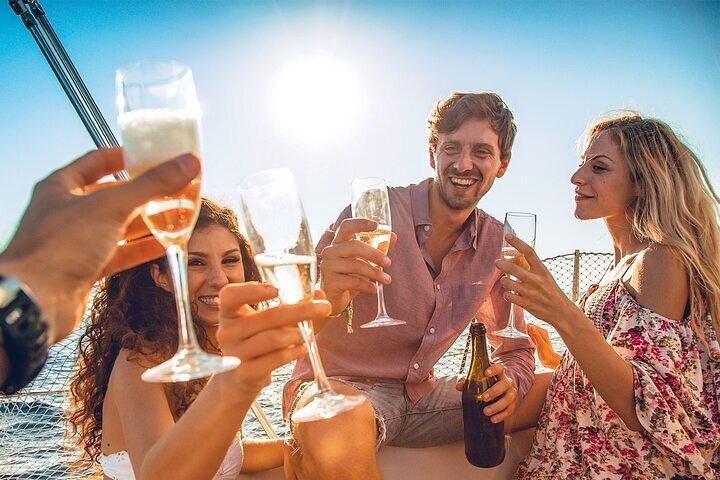 Vilamoura: 2h30 Sunset Sailing Experience - "Unwind"