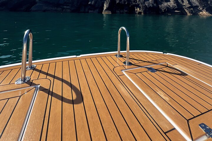 Procida : Boat Tours - Bathing Stops, Snorkeling and Underwater Photos