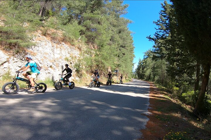 Lefkada: Mountain Gems Electric Fat Bicycle Tour & Tasting