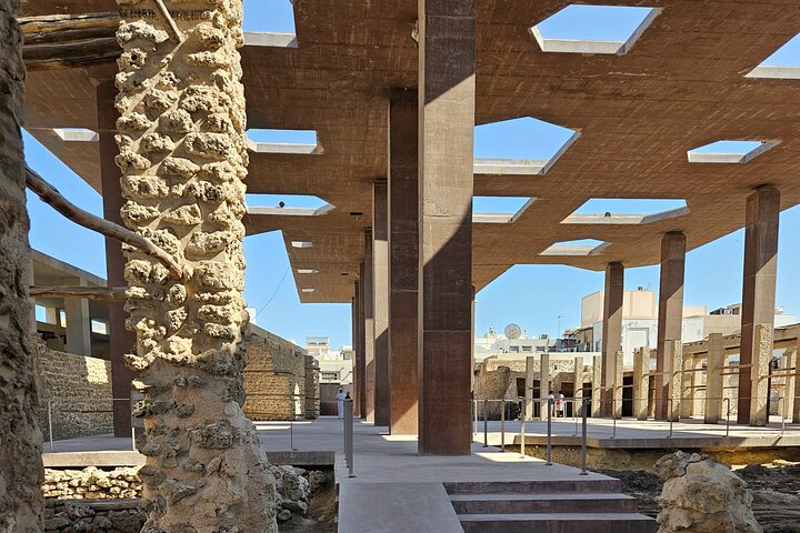 Bahrain City and Desert Tour