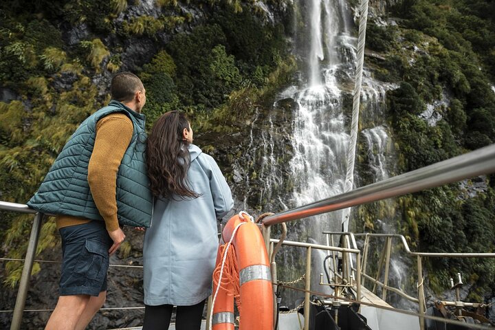 Doubtful Sound Overnight Cruise