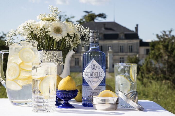 Citadelle Gin Distillery Tour in English