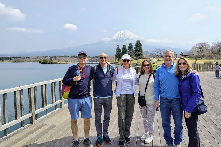 Mt.Fuji area Tour from Shimizu Port / Van Taxi