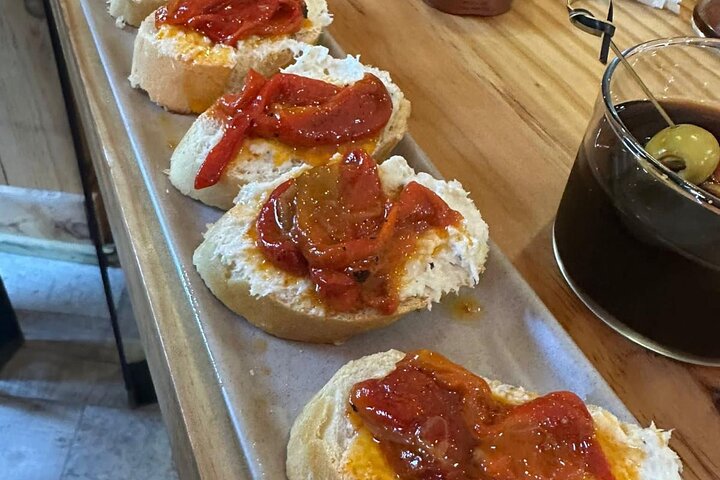 Visit and Gastronomic Experience of the Santoña Anchovy Factory
