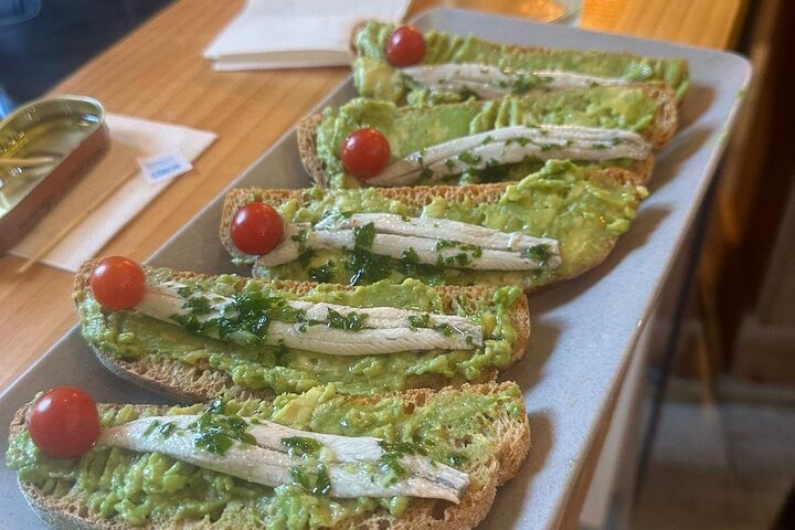 Visit and Gastronomic Experience of the Santoña Anchovy Factory