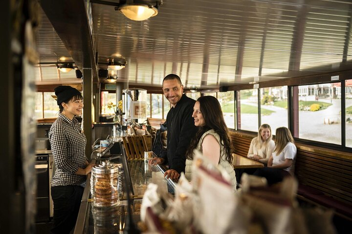Walter Peak Gourmet BBQ Lunch & Queenstown Lake Cruise
