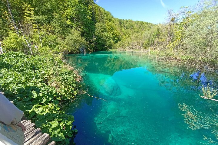 Zagreb: Plitvice with Ticket & Rastoke Guided Tour Boat Ride