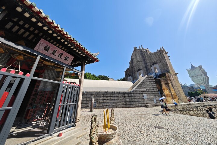Macau Private Tour with an Insider
