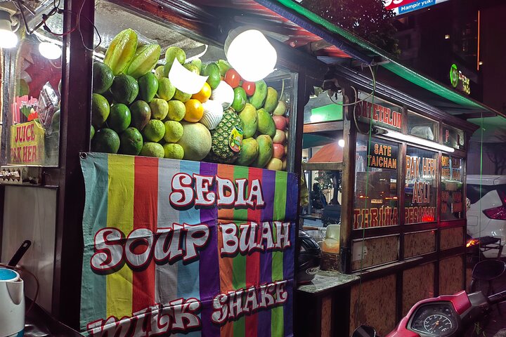 Experience Jakarta Street Food Scene with MRT Transportation
