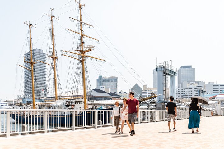 Kobe Highlights & Hidden Gems: Private & Custom Tour with a Guide