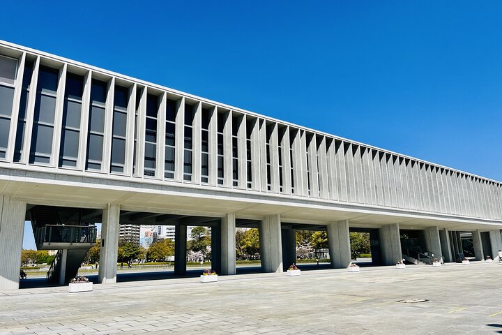 Hiroshima Peace & History Tour: Why the Atomic Bomb Was Dropped