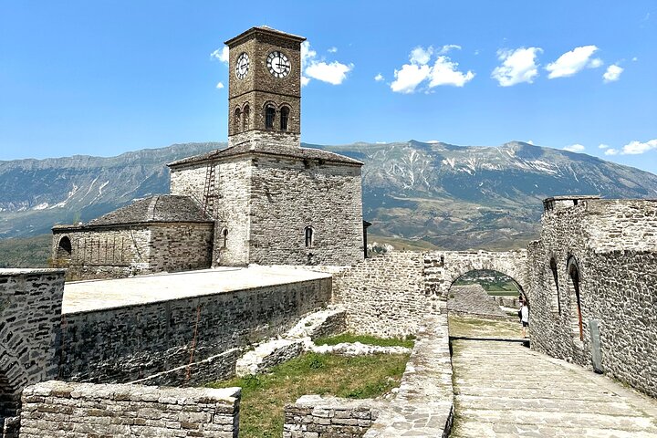 Blue Eye and Gjirokaster, Half Day Tour with Food & Drinks