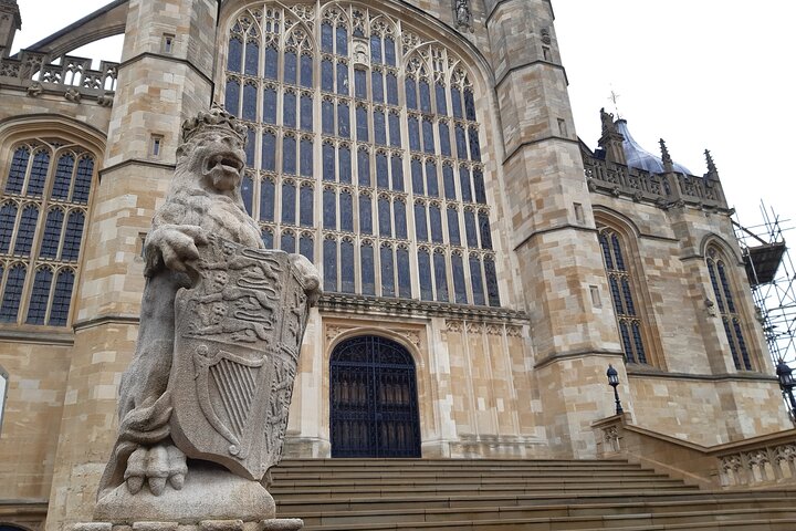 Private Walking Tour with Accredited Expert Guide Windsor Castle
