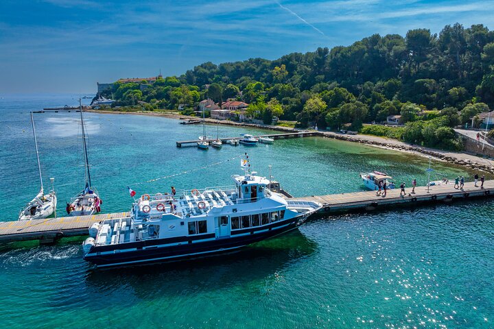 Ferry from Cannes to the island Ste Marguerite