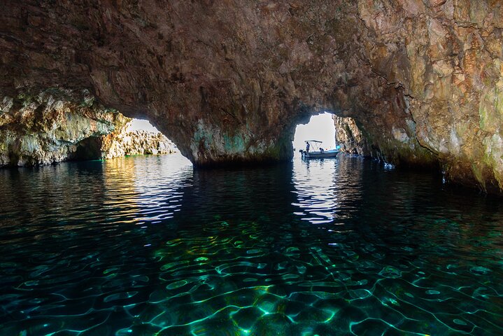 Blue Cave and Town Hvar with 5 Island Boat Tour