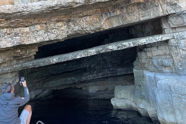 Blue Cave and Town Hvar with 5 Island Boat Tour