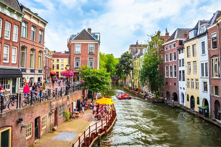 10 Tastes of Utrecht: Food Tour with Full Lunch and 2 Drinks