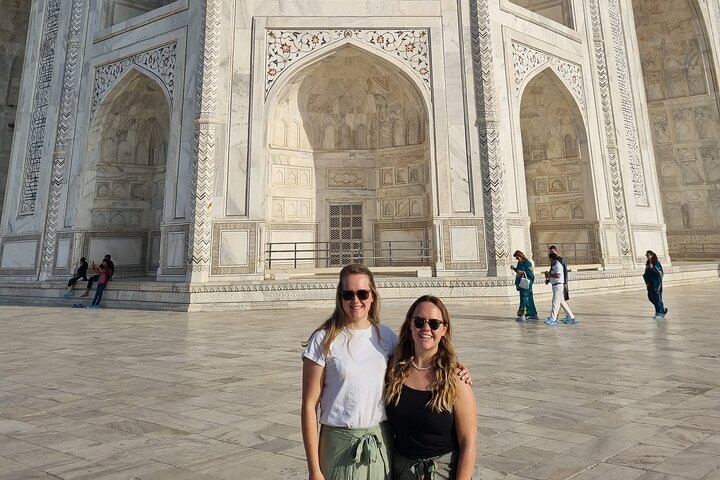 Taj Mahal Sunrise Tour with Skip-the-Line Entry & Expert Guide